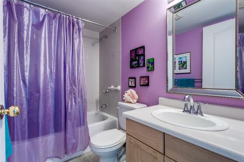 216-3163 Richter Street, Kelowna, BC - Indoor Photo Showing Bathroom