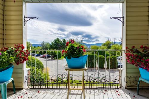 216-3163 Richter Street, Kelowna, BC - Outdoor