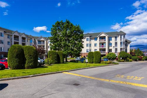 216-3163 Richter Street, Kelowna, BC - Outdoor With Facade