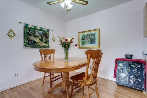 216-3163 Richter Street, Kelowna, BC - Indoor Photo Showing Dining Room