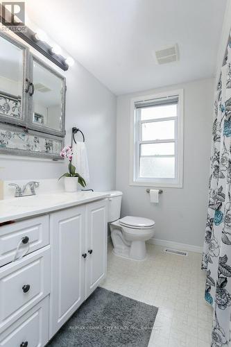 161 Fairview Avenue, St. Thomas, ON - Indoor Photo Showing Bathroom