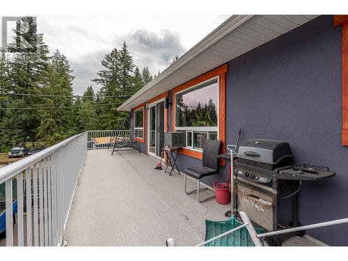 725 Trans Canada Frontage Road, Sicamous, BC - Outdoor With Exterior