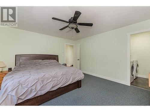 725 Trans Canada Frontage Road, Sicamous, BC - Indoor Photo Showing Bedroom