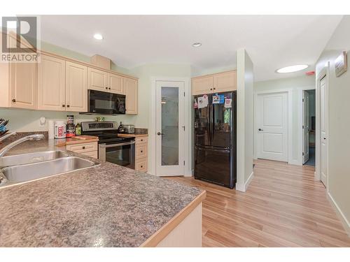 725 Trans Canada Frontage Road, Sicamous, BC - Indoor Photo Showing Kitchen With Double Sink