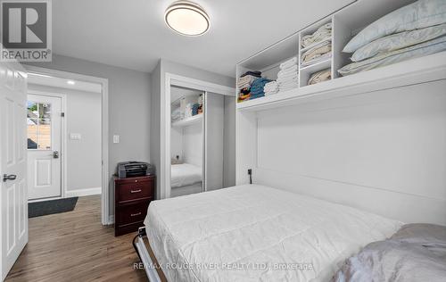 59 Cedar Crest Beach Road, Clarington (Bowmanville), ON - Indoor Photo Showing Bedroom