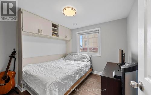 59 Cedar Crest Beach Road, Clarington (Bowmanville), ON - Indoor Photo Showing Bedroom