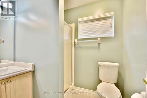 61 Holly Meadow Road N, Barrie (Holly), ON - Indoor Photo Showing Bathroom