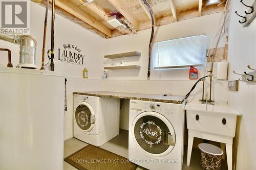 61 Holly Meadow Road N, Barrie (Holly), ON - Indoor Photo Showing Laundry Room