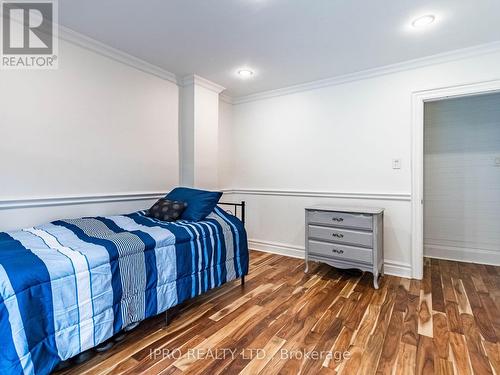 32 Bland Avenue, Hamilton (Stoney Creek), ON - Indoor Photo Showing Bedroom