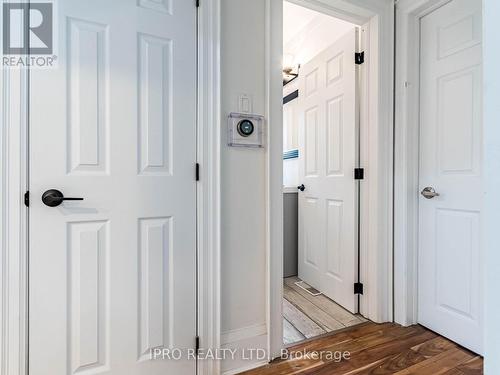 32 Bland Avenue, Hamilton (Stoney Creek), ON - Indoor Photo Showing Other Room