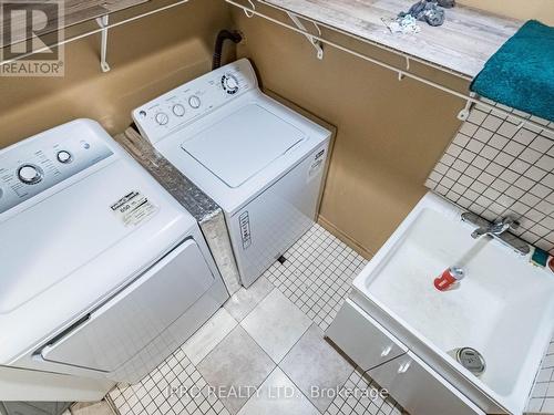 32 Bland Avenue, Hamilton (Stoney Creek), ON - Indoor Photo Showing Laundry Room