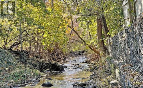 32 Bland Avenue, Hamilton (Stoney Creek), ON - Outdoor With View