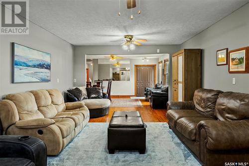 3 Colony Ln, St Peter'S Colony, Templeton Acreage, Lajord Rm No. 128, SK - Indoor Photo Showing Living Room