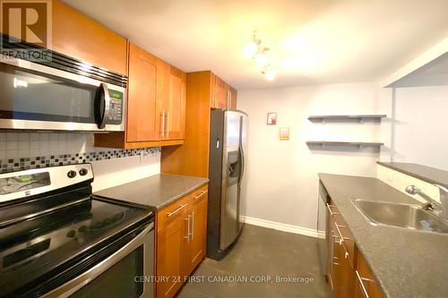 602 - 1510 Richmond Street, London, ON - Indoor Photo Showing Kitchen