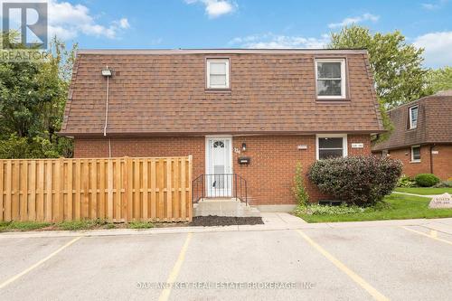 134 Gardenwood Drive, London, ON - Outdoor