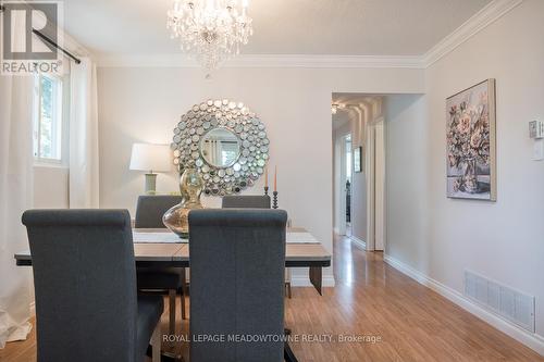 291 Bastedo Court, Milton (Dorset Park), ON - Indoor Photo Showing Dining Room