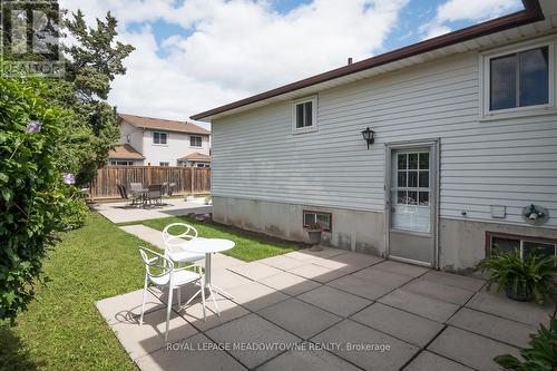 291 Bastedo Court, Milton (Dorset Park), ON - Outdoor With Exterior