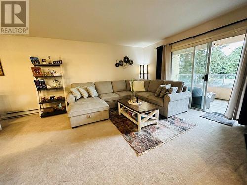 727 Houghton Road Unit# 209 Lot# 24, Kelowna, BC - Indoor Photo Showing Living Room