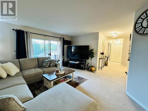 727 Houghton Road Unit# 209 Lot# 24, Kelowna, BC - Indoor Photo Showing Living Room