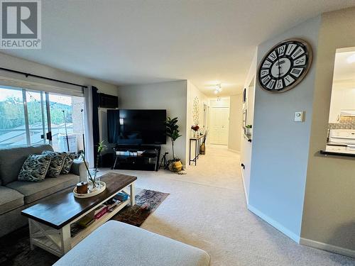 727 Houghton Road Unit# 209 Lot# 24, Kelowna, BC - Indoor Photo Showing Living Room