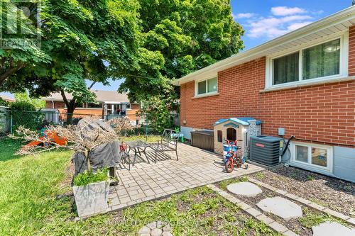 584 East 27Th Street, Hamilton (Burkholme), ON - Outdoor With Exterior