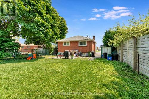 584 East 27Th Street, Hamilton (Burkholme), ON - Outdoor