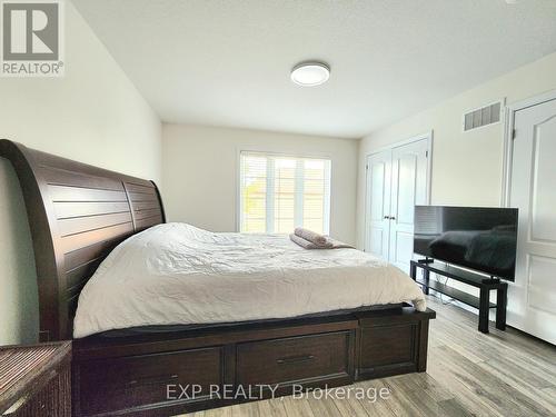 10 - 383 Dundas Street E, Hamilton (Waterdown), ON - Indoor Photo Showing Bedroom