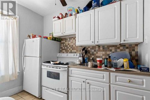 2269-71 Howard Avenue, Windsor, ON - Indoor Photo Showing Kitchen