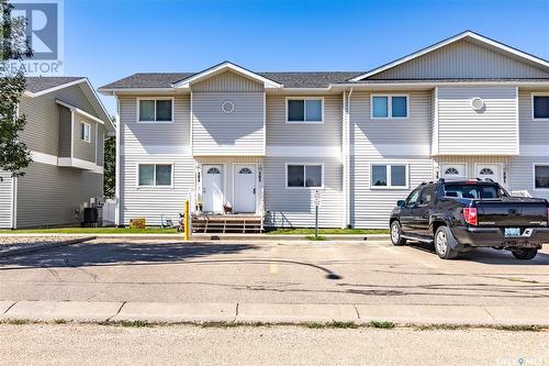 303 851 Chester Road, Moose Jaw, SK - Outdoor