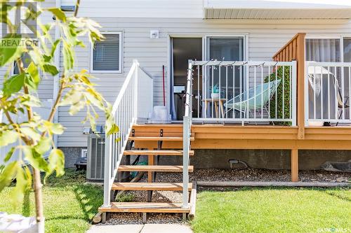 303 851 Chester Road, Moose Jaw, SK - Outdoor