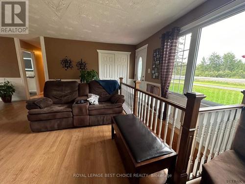 888144 Hwy 65 W, Timiskaming Remote Area, ON - Indoor