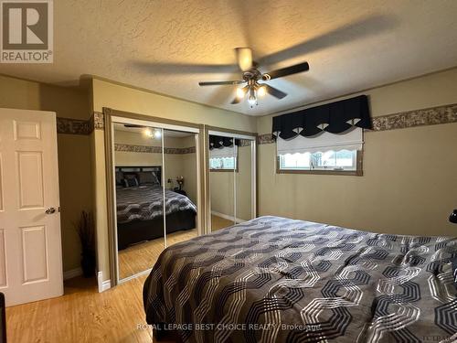 888144 Hwy 65 W, Timiskaming Remote Area, ON - Indoor Photo Showing Bedroom