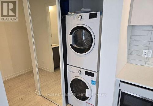 4302 - 55 Mercer Street, Toronto, ON - Indoor Photo Showing Laundry Room