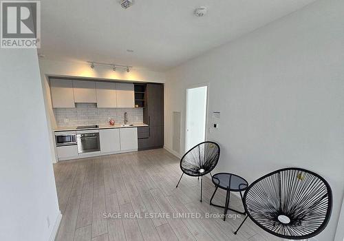 4302 - 55 Mercer Street, Toronto, ON - Indoor Photo Showing Kitchen