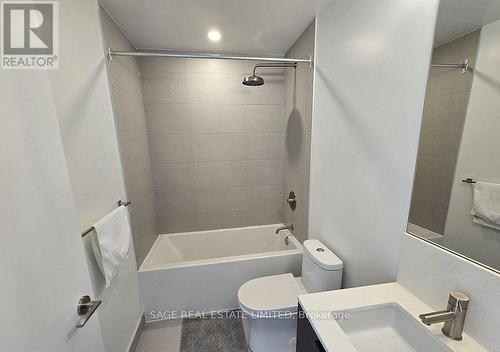 4302 - 55 Mercer Street, Toronto, ON - Indoor Photo Showing Bathroom