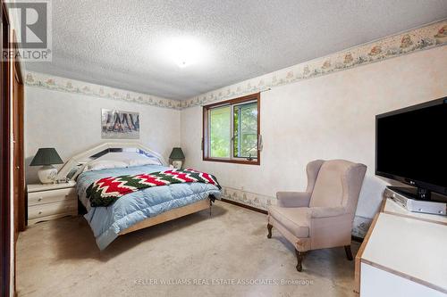 820 Church Dr Drive S, Innisfil (Lefroy), ON - Indoor Photo Showing Bedroom