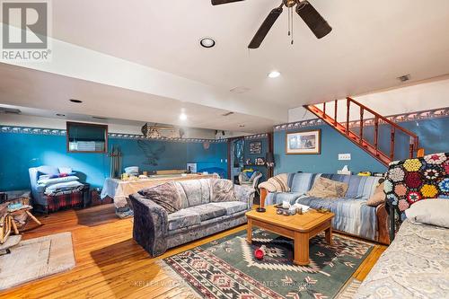 820 Church Dr Drive S, Innisfil (Lefroy), ON - Indoor Photo Showing Living Room