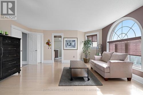 59 Carley Crescent, Barrie (Painswick North), ON - Indoor Photo Showing Living Room