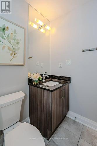 417 - 128 Garden Drive, Oakville (Old Oakville), ON - Indoor Photo Showing Bathroom