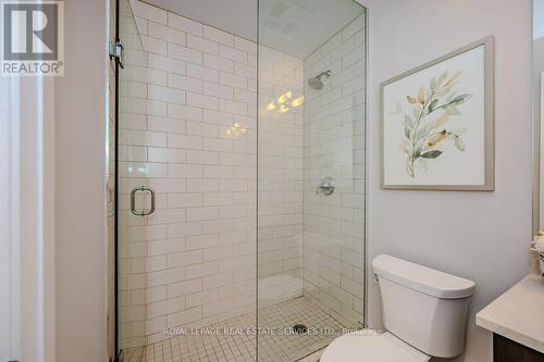 417 - 128 Garden Drive, Oakville (Old Oakville), ON - Indoor Photo Showing Bathroom