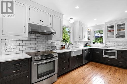 1 Harvard Court, Riverview, NB - Indoor Photo Showing Kitchen With Upgraded Kitchen