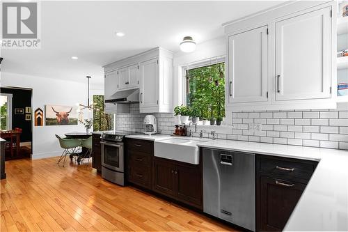 1 Harvard Court, Riverview, NB - Indoor Photo Showing Kitchen With Upgraded Kitchen