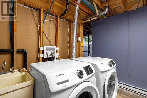 1 Harvard Court, Riverview, NB - Indoor Photo Showing Laundry Room