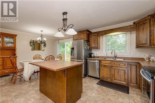 21 Chad Crescent, Salisbury, NB - Indoor Photo Showing Kitchen With Double Sink