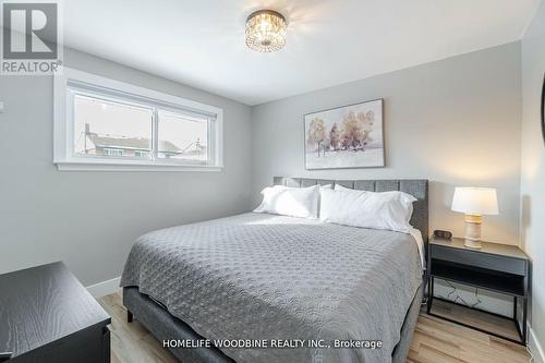 107 Winchester Boulevard, Hamilton, ON - Indoor Photo Showing Bedroom