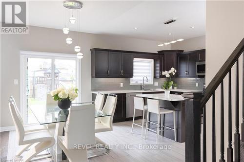 7819 Pender Street, Niagara Falls, ON - Indoor Photo Showing Dining Room