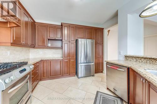 2379 Rock Point Drive, Oakville (Iroquois Ridge North), ON - Indoor Photo Showing Kitchen With Stainless Steel Kitchen