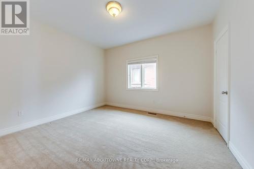 2379 Rock Point Drive, Oakville (Iroquois Ridge North), ON - Indoor Photo Showing Other Room