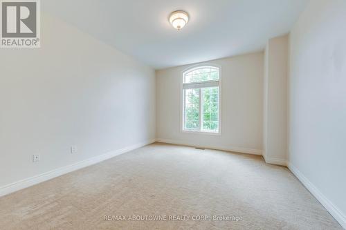 2379 Rock Point Drive, Oakville (Iroquois Ridge North), ON - Indoor Photo Showing Other Room