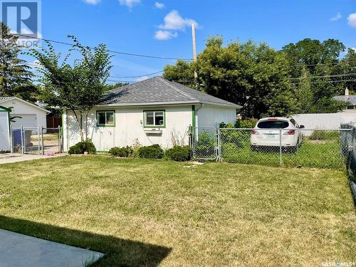 6 Labelle Place, Regina, SK - Outdoor